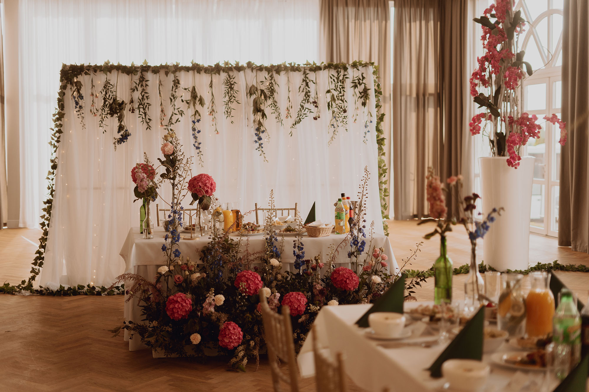 wesele w hotelu markiz konskie00037 - Wesele z motywem polnych kwiatów