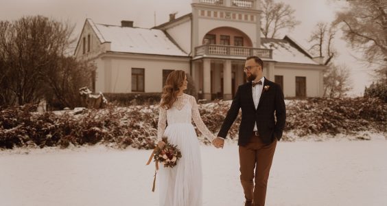 Zimowy plener w dniu ślubu
