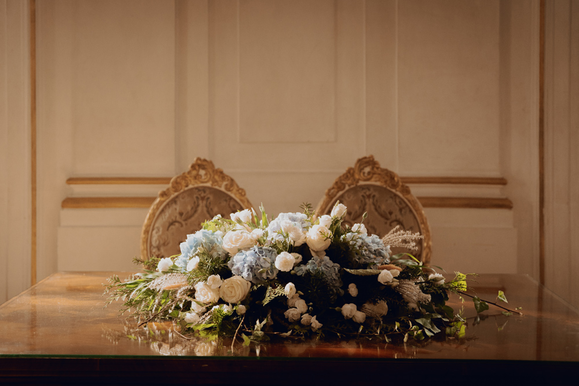 sesja slubna w palacu jesienna00015 - Sesja ślubna w pałacu w Jabłonnie