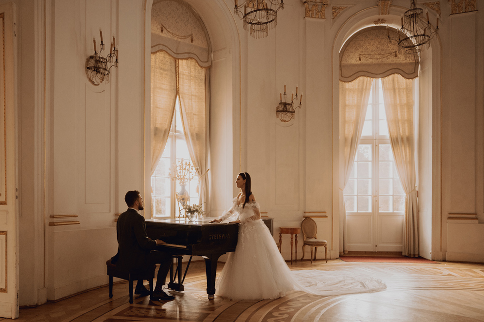 sesja slubna w palacu jesienna00032 - Sesja ślubna w pałacu w Jabłonnie
