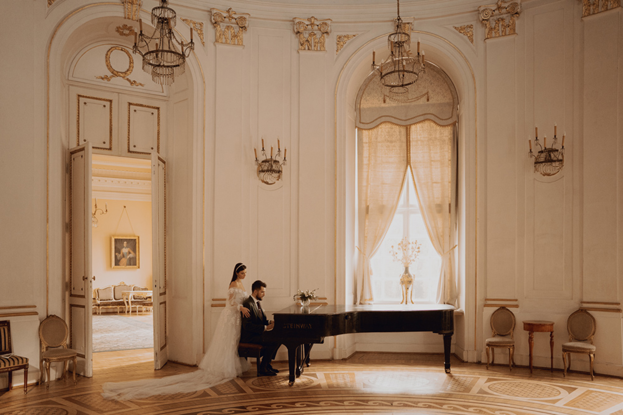 sesja slubna w palacu jesienna00039 - Sesja ślubna w pałacu w Jabłonnie