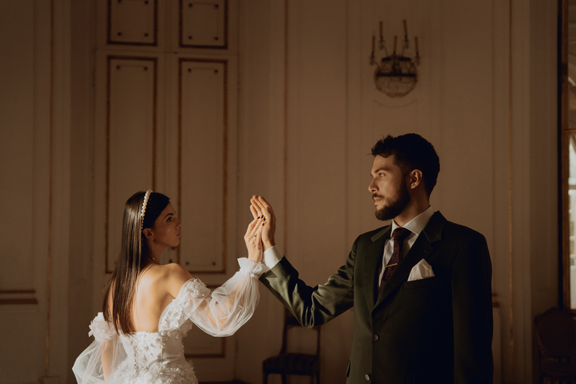sesja slubna w palacu jesienna00057 - Sesja ślubna w pałacu w Jabłonnie