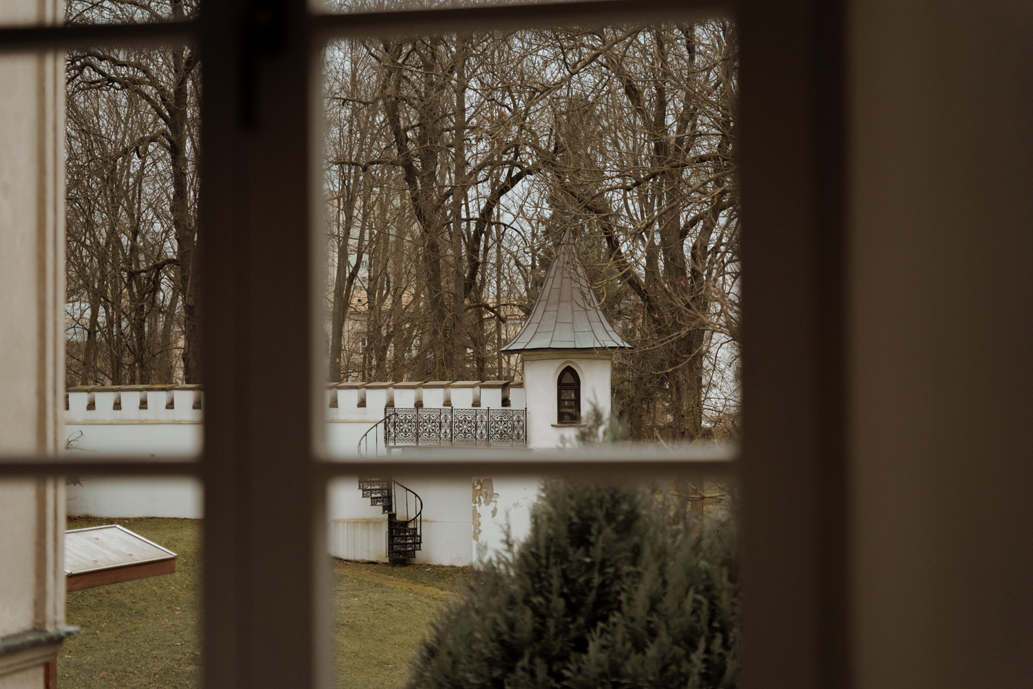 Sesja slubna dworek zielinskiego kielce00056 - Sesja ślubna w Pałacyku Zielińskiego w Kielcach