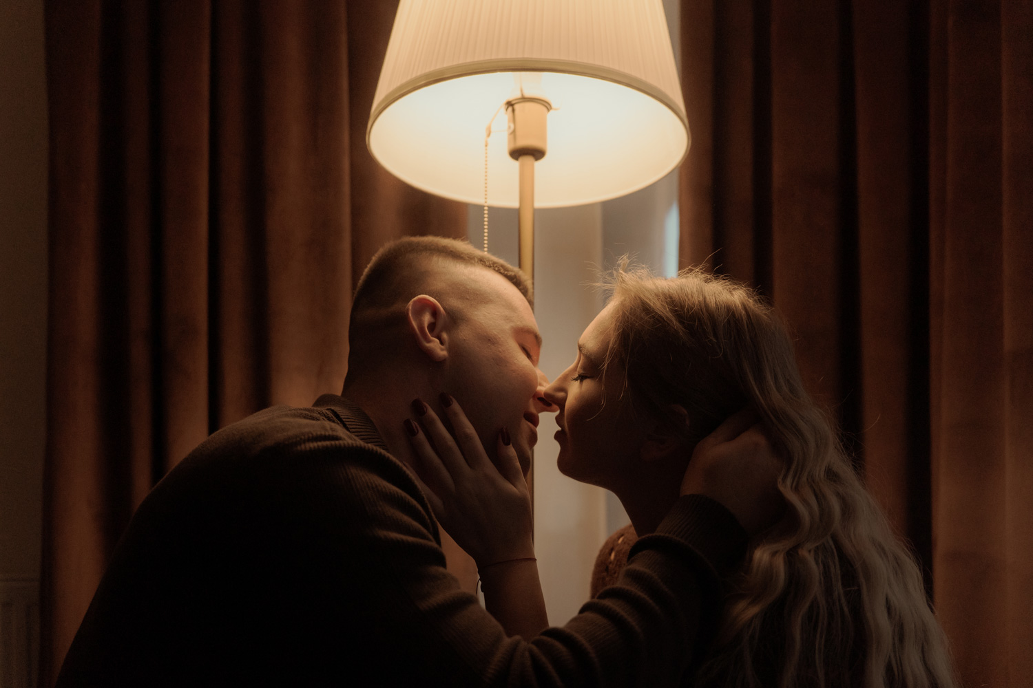 sesja narzeczenska w domu00012 - Sesja narzeczeńska w domu