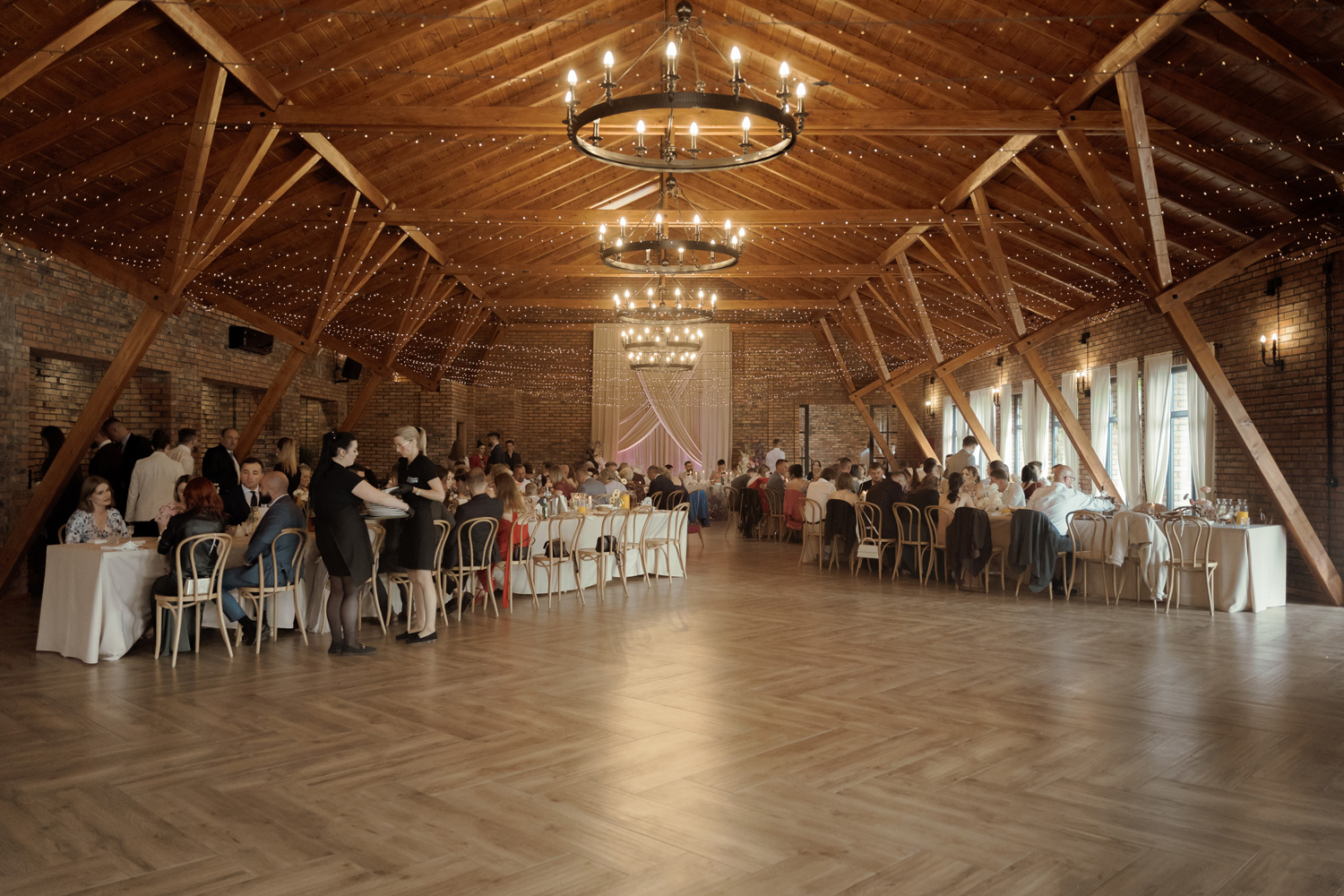 wesele w siedlisko czyzow00087 - Ślub kościelny w plenerze i wesele w Siedlisko Czyż&oacute;w