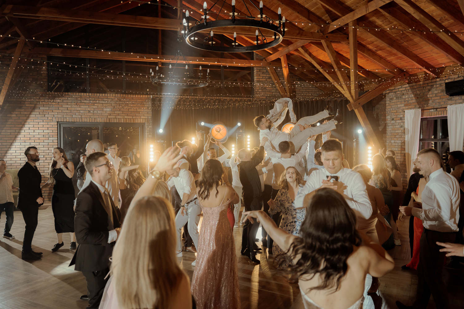 wesele w siedlisko czyzow00199 - Ślub kościelny w plenerze i wesele w Siedlisko Czyż&oacute;w