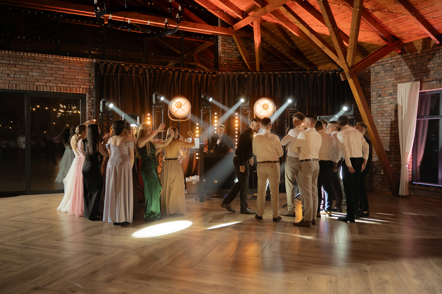 wesele w siedlisko czyzow00211 - Ślub kościelny w plenerze i wesele w Siedlisko Czyż&oacute;w