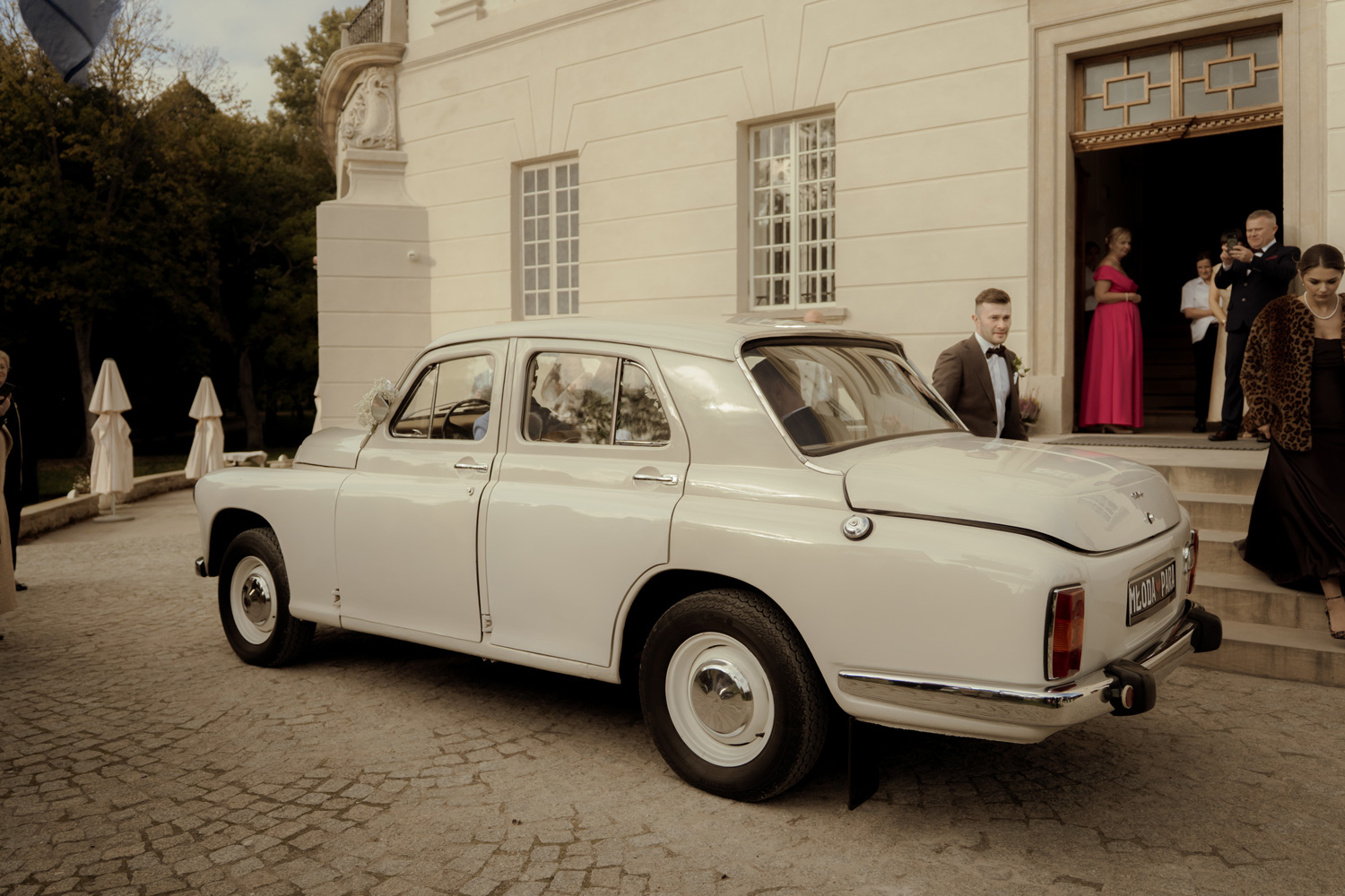 palac w kurozwekach wesele00014 - Pałac w Kurozwękach - jesienne wesele