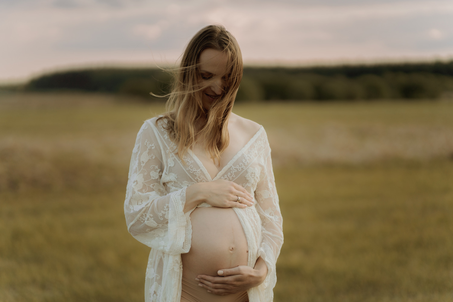 sesja ciazowa kielce00037 - Sesja ciążowa na łące