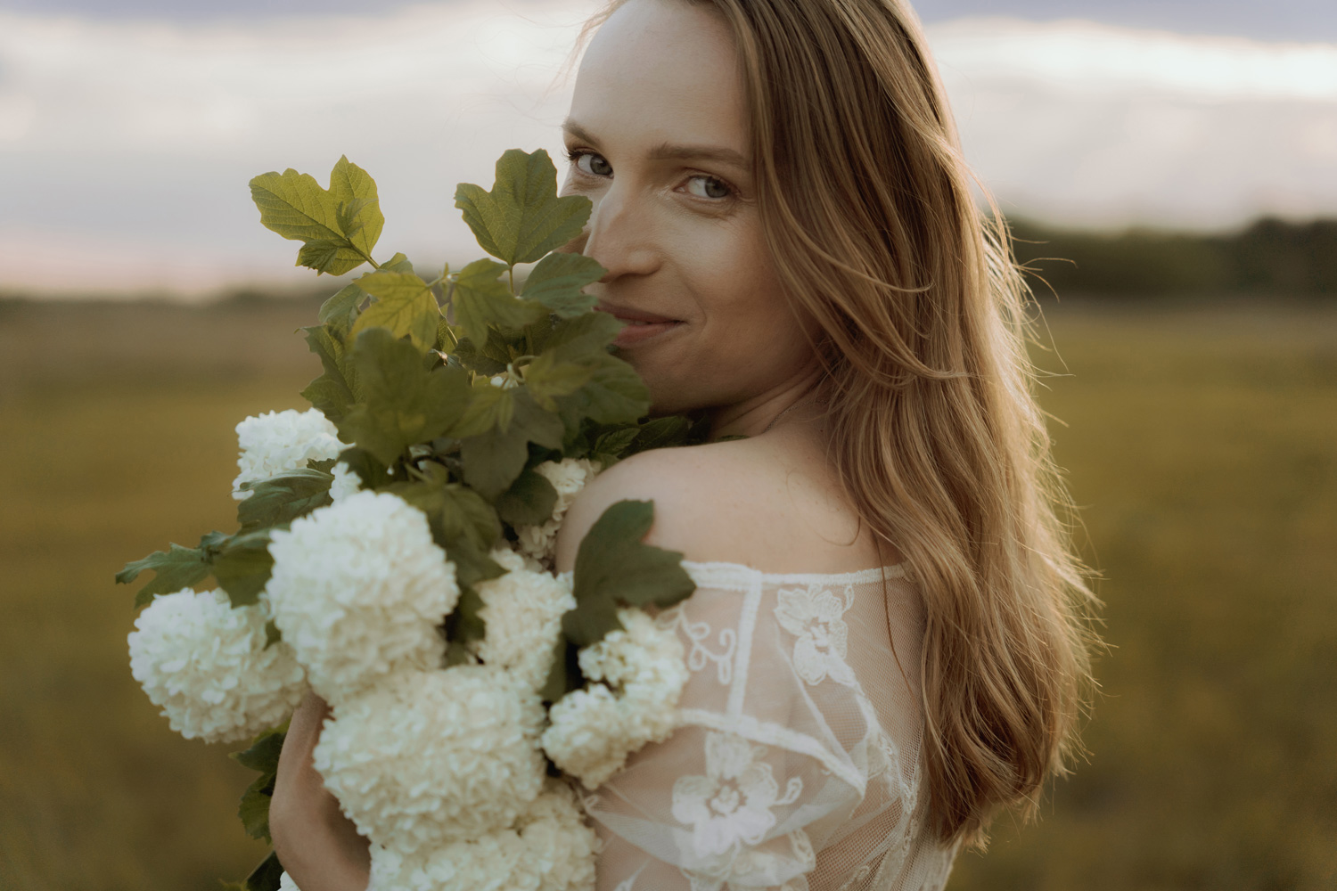 sesja ciazowa kielce00053 - Sesja ciążowa na łące