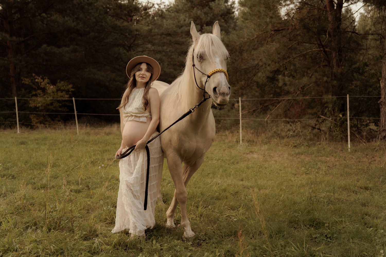 sesja ciazowa skarzysko00007 - Sesja ciążowa z koniem