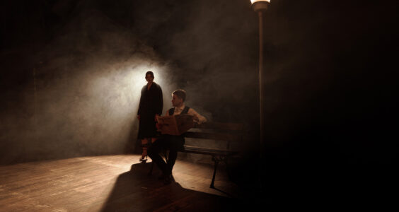 Sesja narzeczeńska w klimacie filmów noir