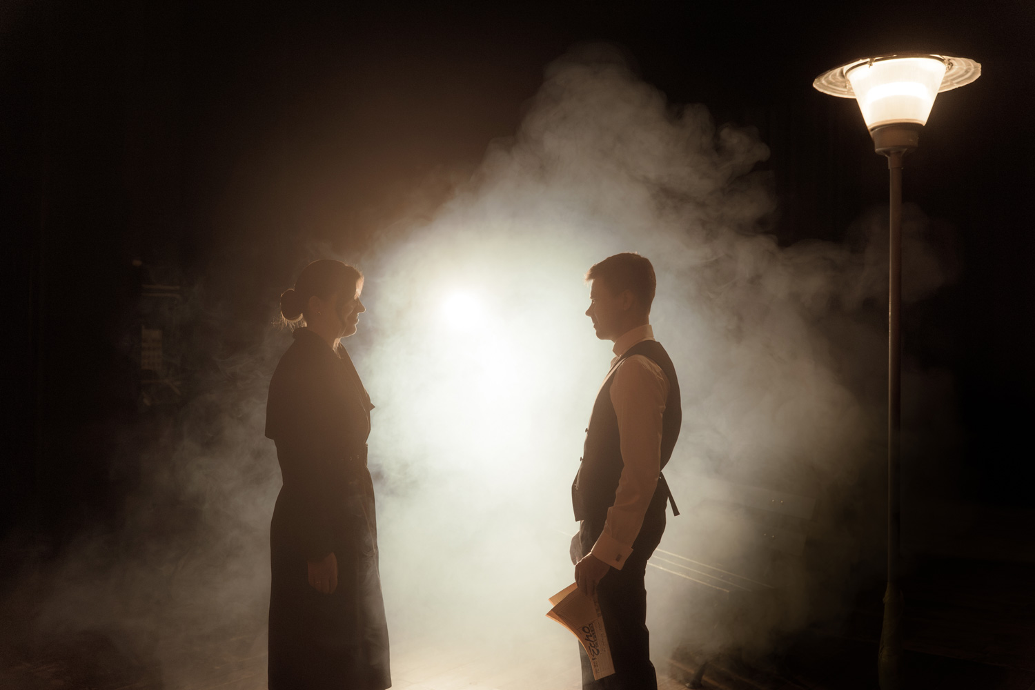 sesja narzeczenska kielce00018 - Sesja narzeczeńska w klimacie film&oacute;w noir