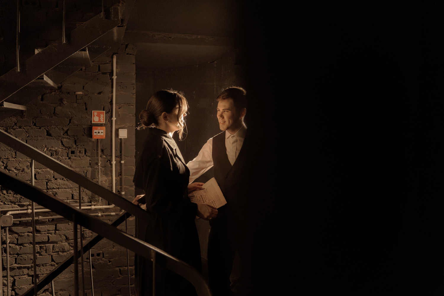 sesja narzeczenska kielce00031 - Sesja narzeczeńska w klimacie film&oacute;w noir