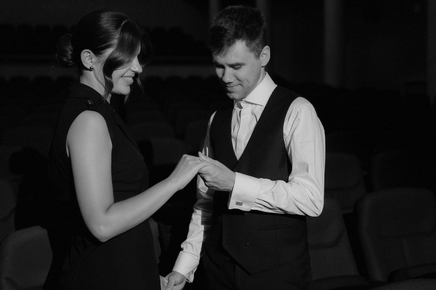 sesja narzeczenska kielce00039 - Sesja narzeczeńska w klimacie film&oacute;w noir