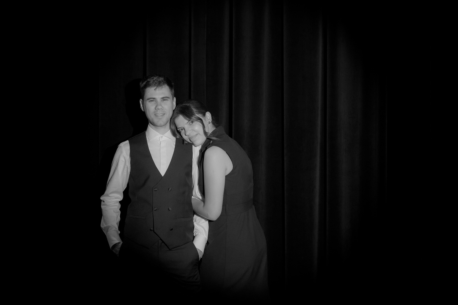 sesja narzeczenska kielce00044 - Sesja narzeczeńska w klimacie film&oacute;w noir