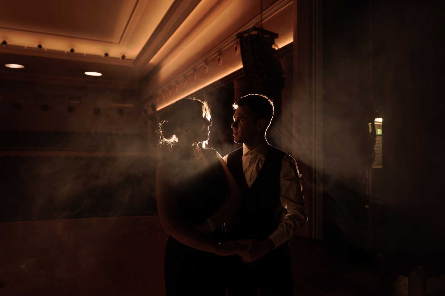 sesja narzeczenska kielce00047 - Sesja narzeczeńska w klimacie film&oacute;w noir