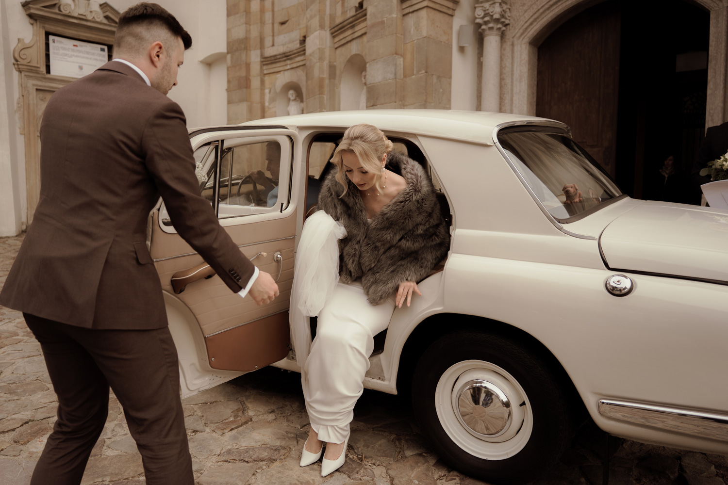 slub na swietym krzyzu00004 - Pałac w Kurozwękach - jesienne wesele