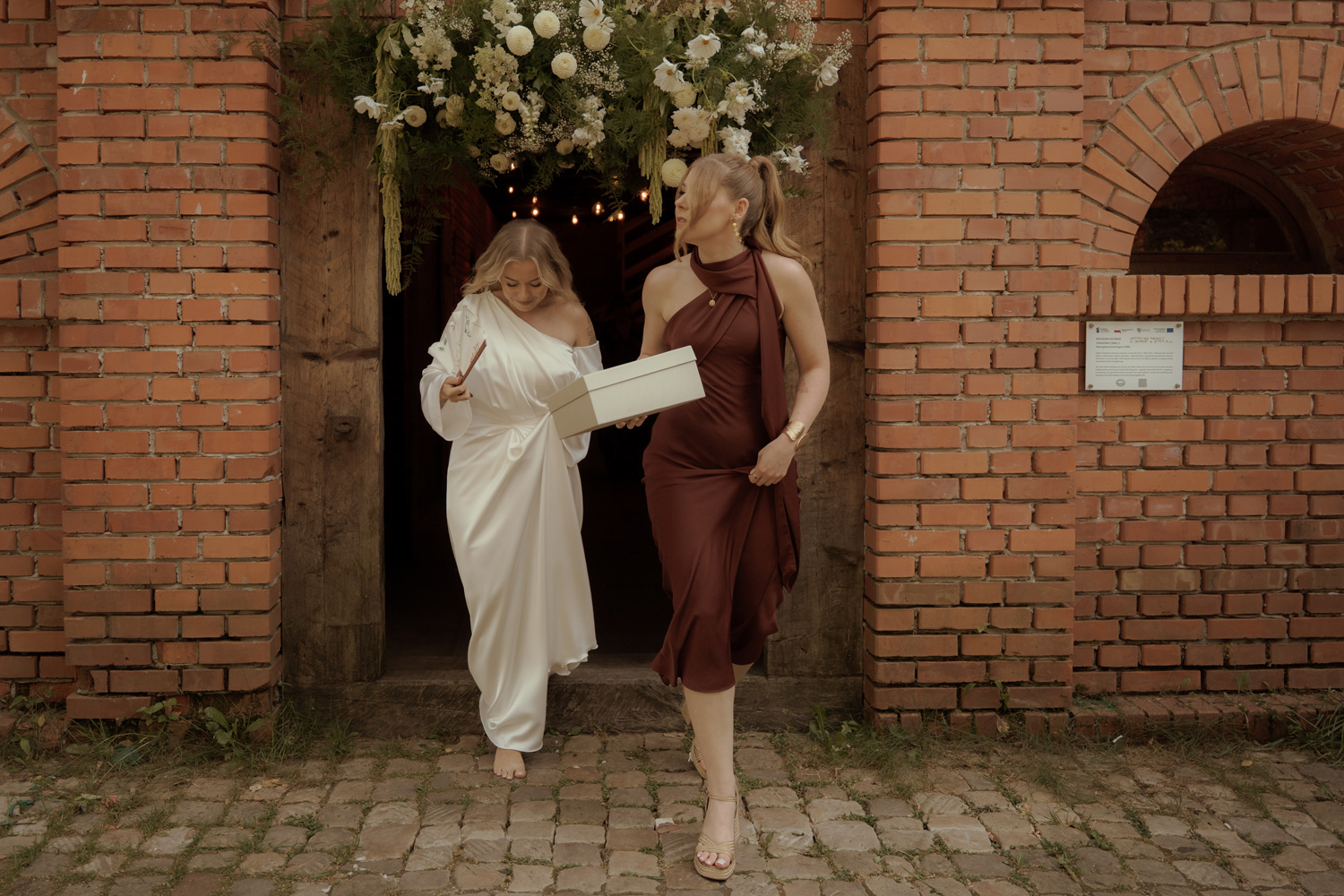 slub tokarnia00044 - Polsko-hiszpański ślub w plenerze - Tokarnia