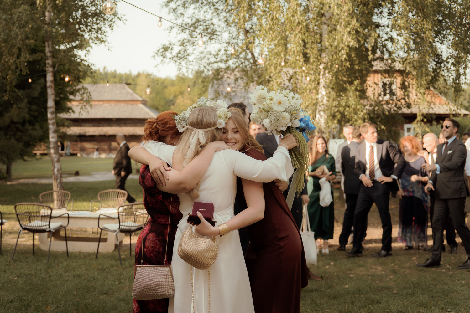 slub w plenerze tokarnia00002 1 - Polsko-hiszpański ślub w plenerze - Tokarnia