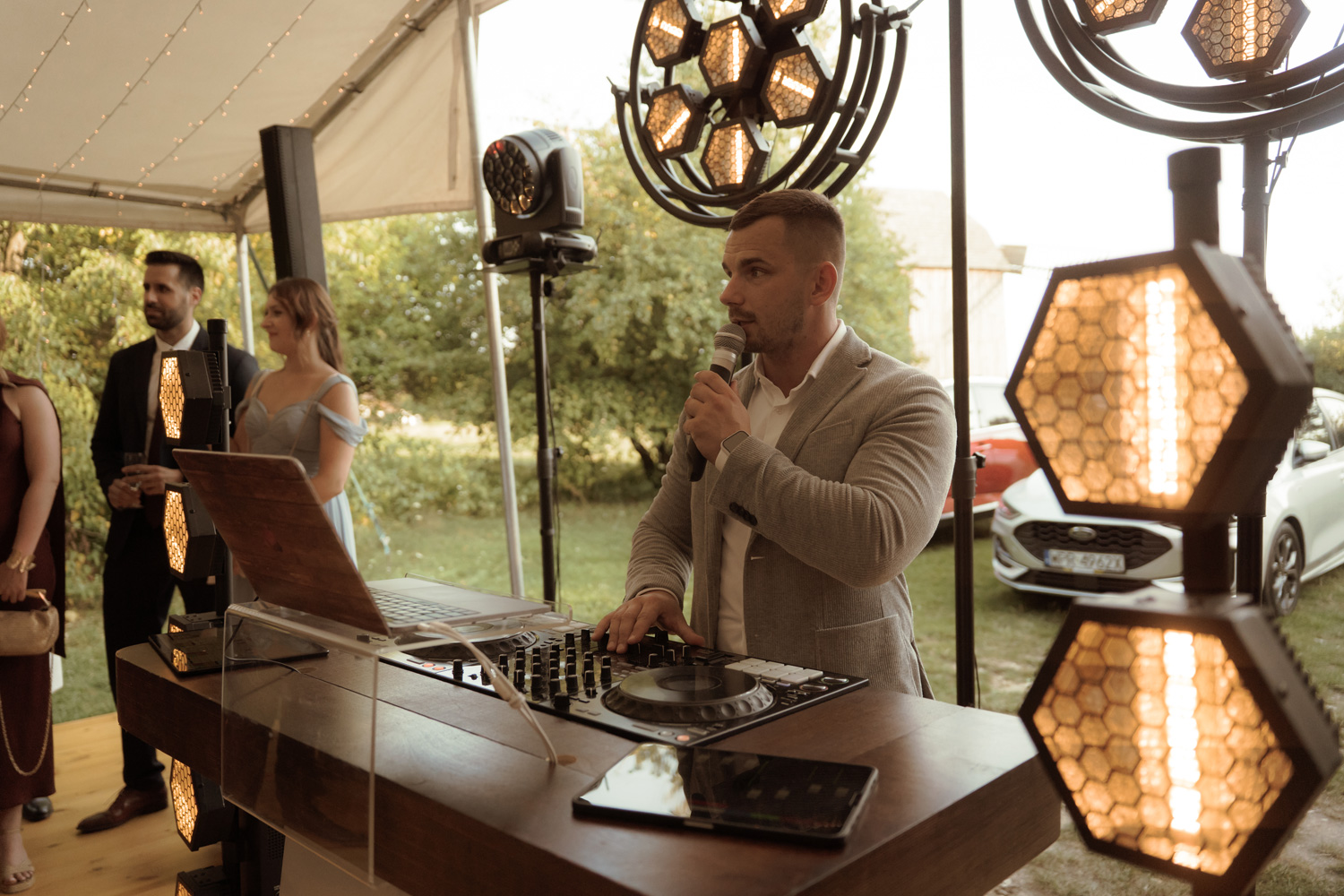 slub w plenerze tokarnia00015 1 - Polsko-hiszpański ślub w plenerze - Tokarnia