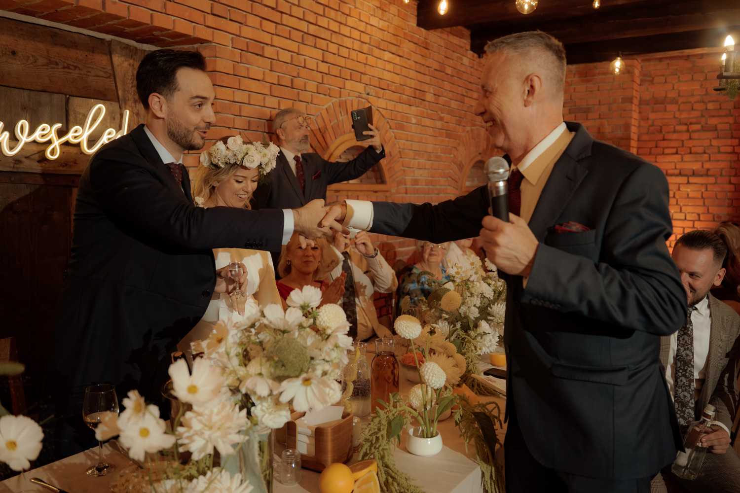 slub w plenerze tokarnia00041 1 - Polsko-hiszpański ślub w plenerze - Tokarnia