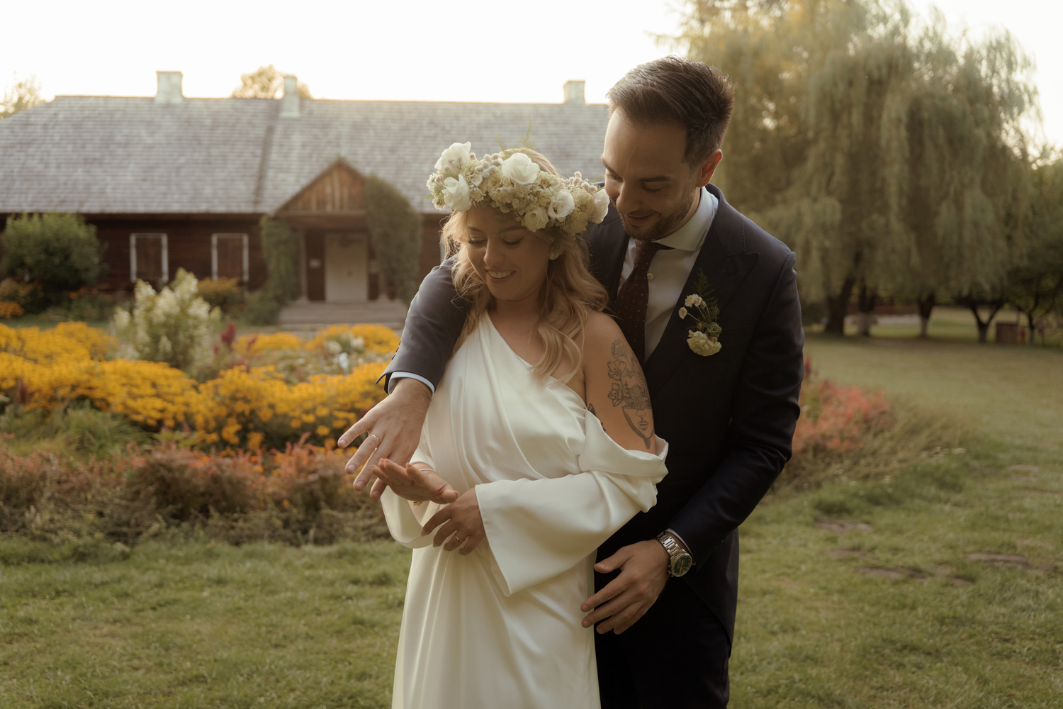 slub w plenerze tokarnia00050 1 - Polsko-hiszpański ślub w plenerze - Tokarnia