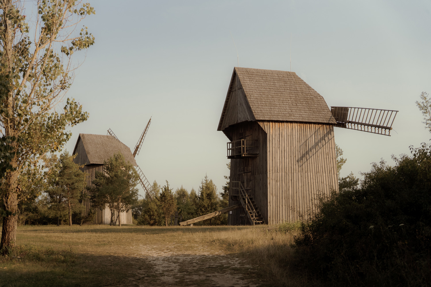 slub w plenerze tokarnia00051 1 - Polsko-hiszpański ślub w plenerze - Tokarnia