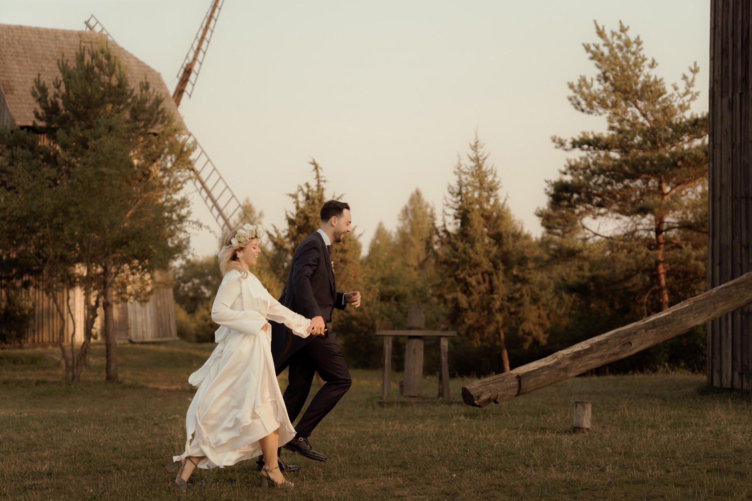 slub w plenerze tokarnia00055 1 - Polsko-hiszpański ślub w plenerze - Tokarnia