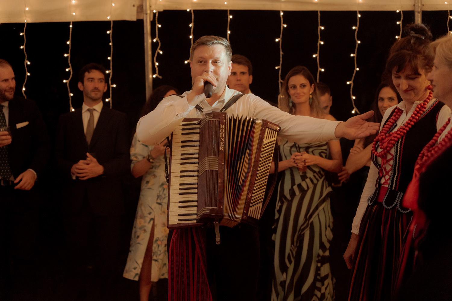 slub w plenerze tokarnia00105 - Polsko-hiszpański ślub w plenerze - Tokarnia