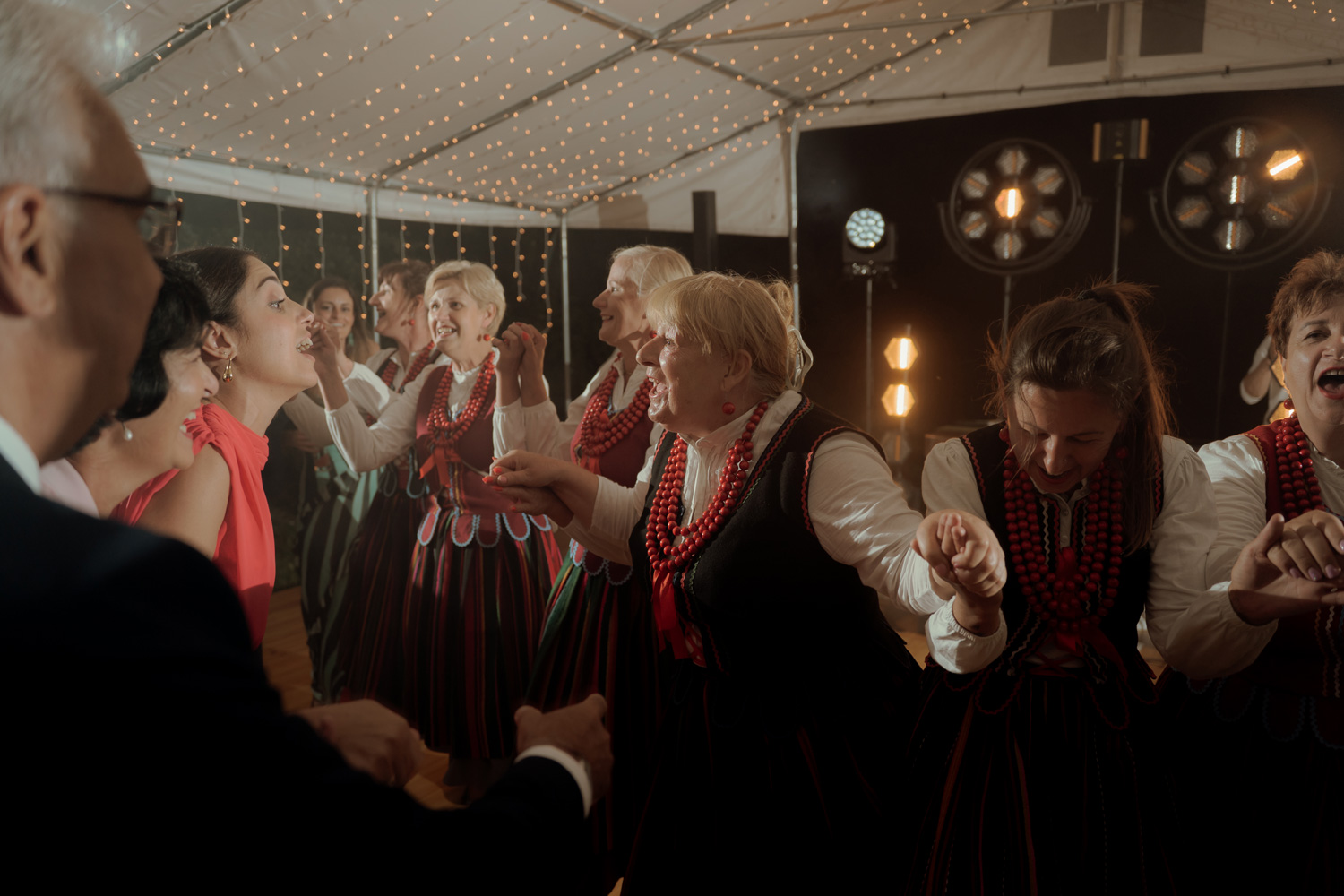 slub w plenerze tokarnia00107 - Polsko-hiszpański ślub w plenerze - Tokarnia